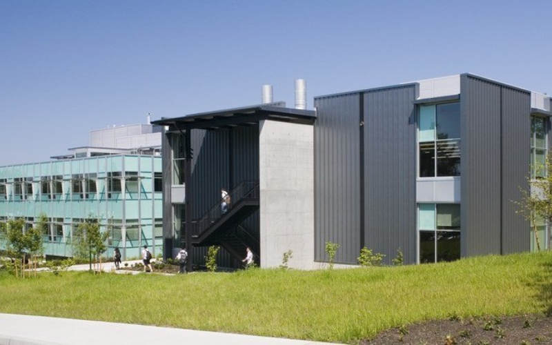 Bellevue College Science and Technology Building